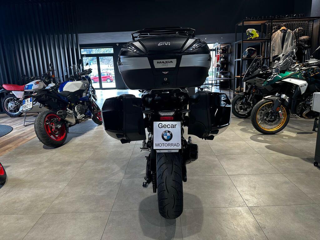 F 900 XR