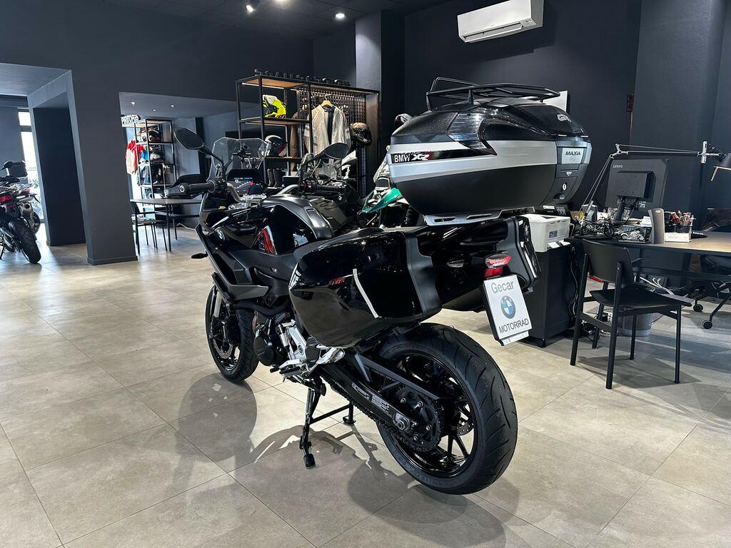 F 900 XR