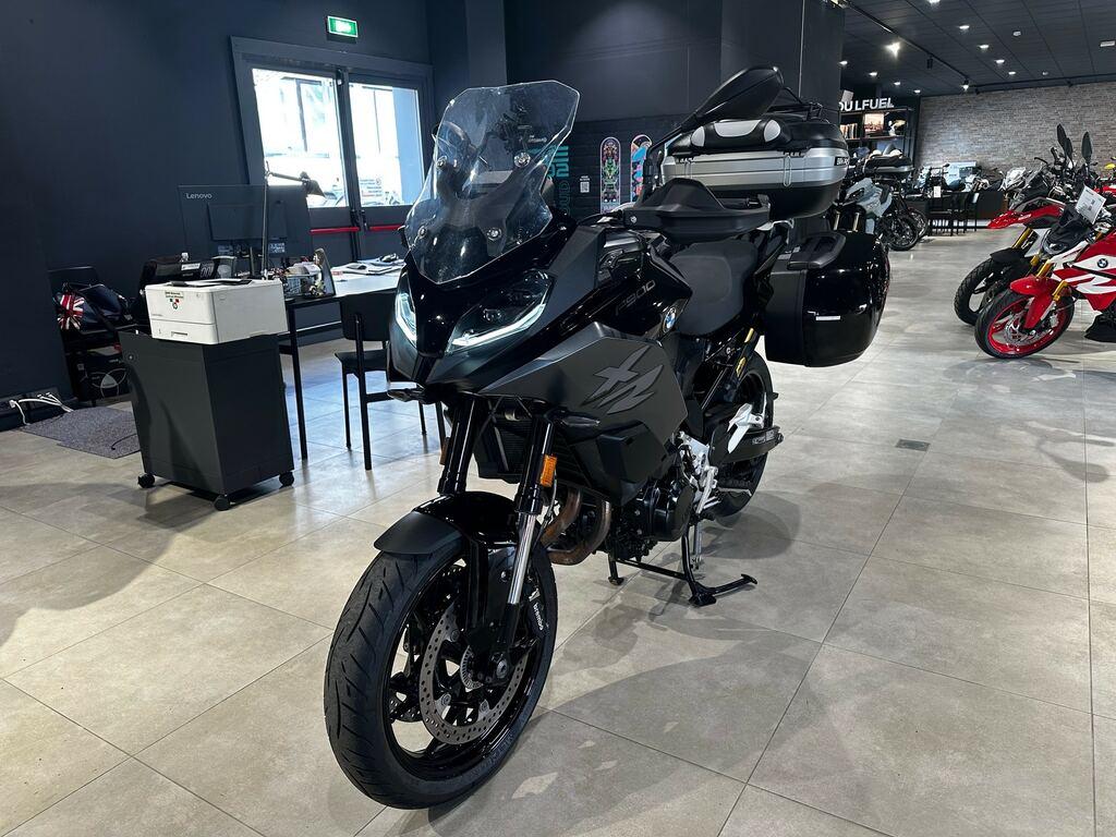 F 900 XR