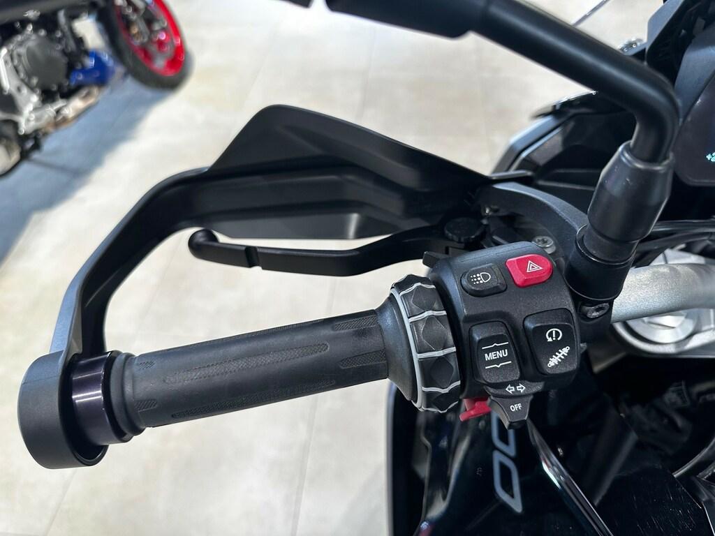 F 900 XR