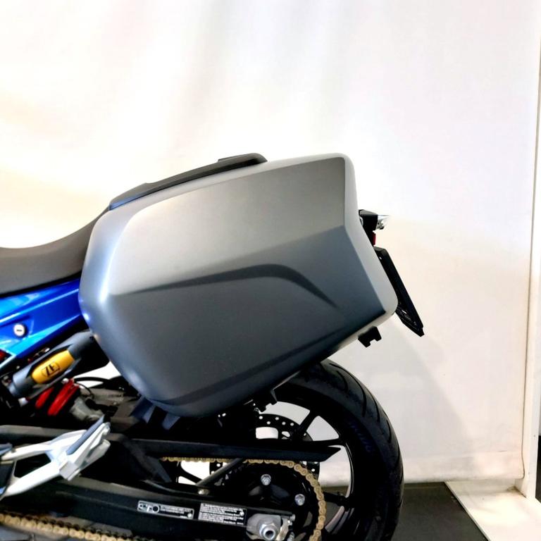 F 900 XR