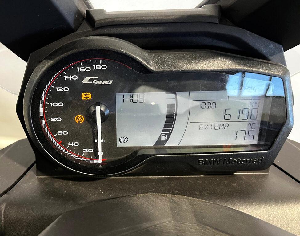 C 400 X