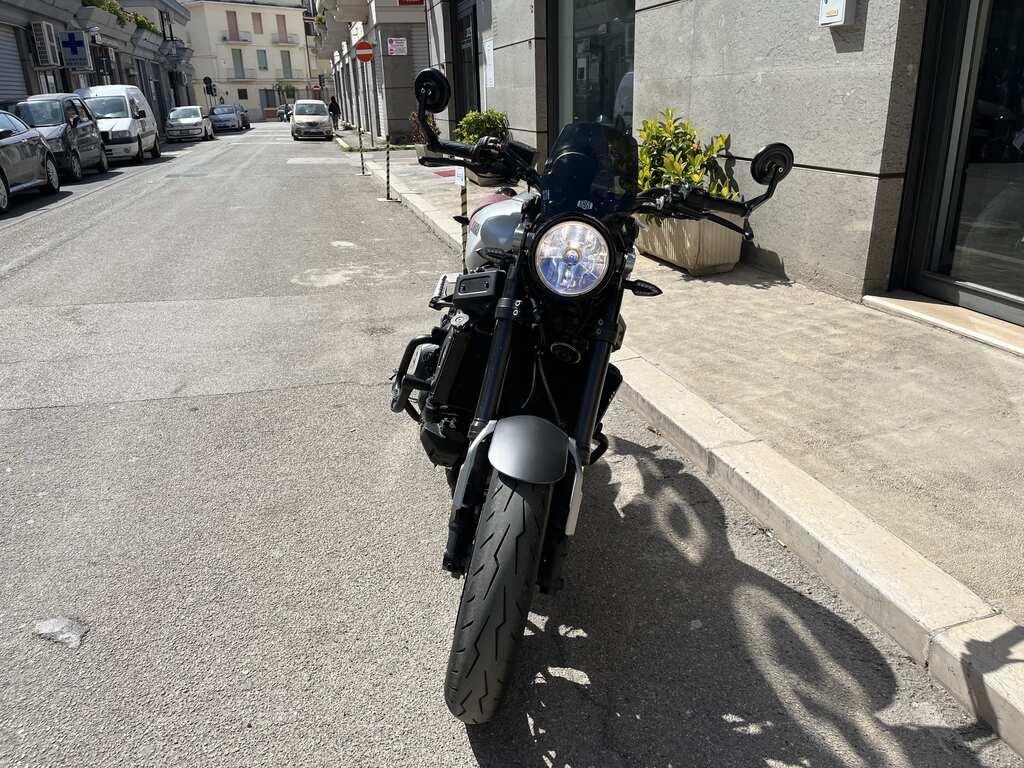 XSR 900