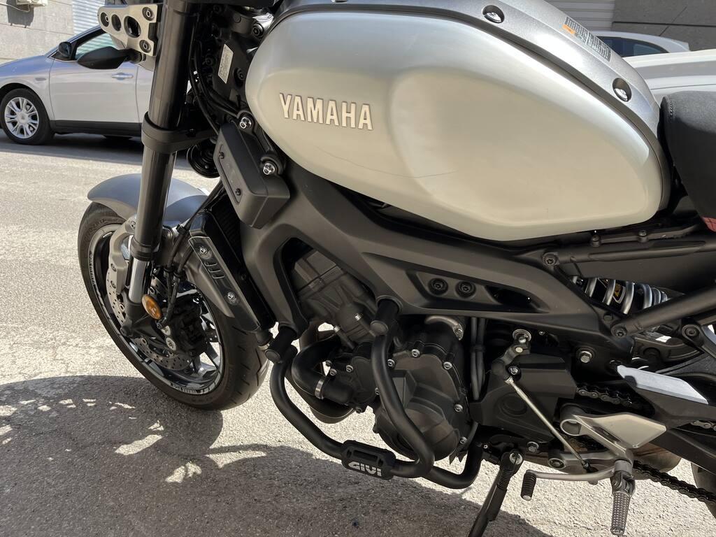 XSR 900