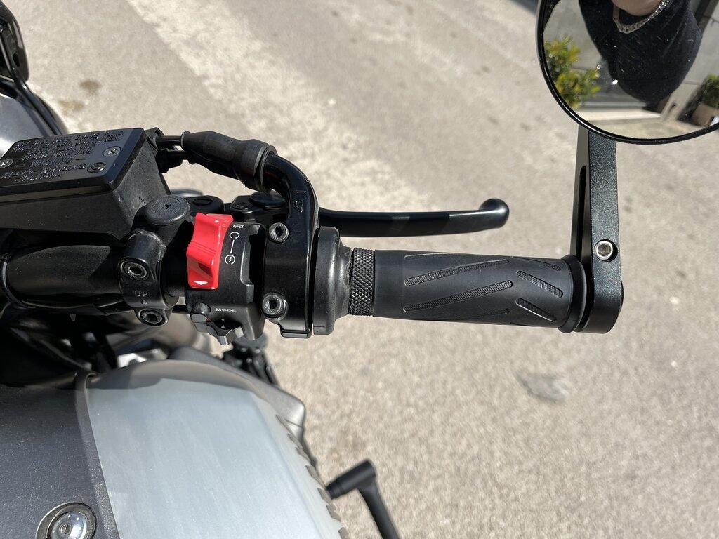 XSR 900
