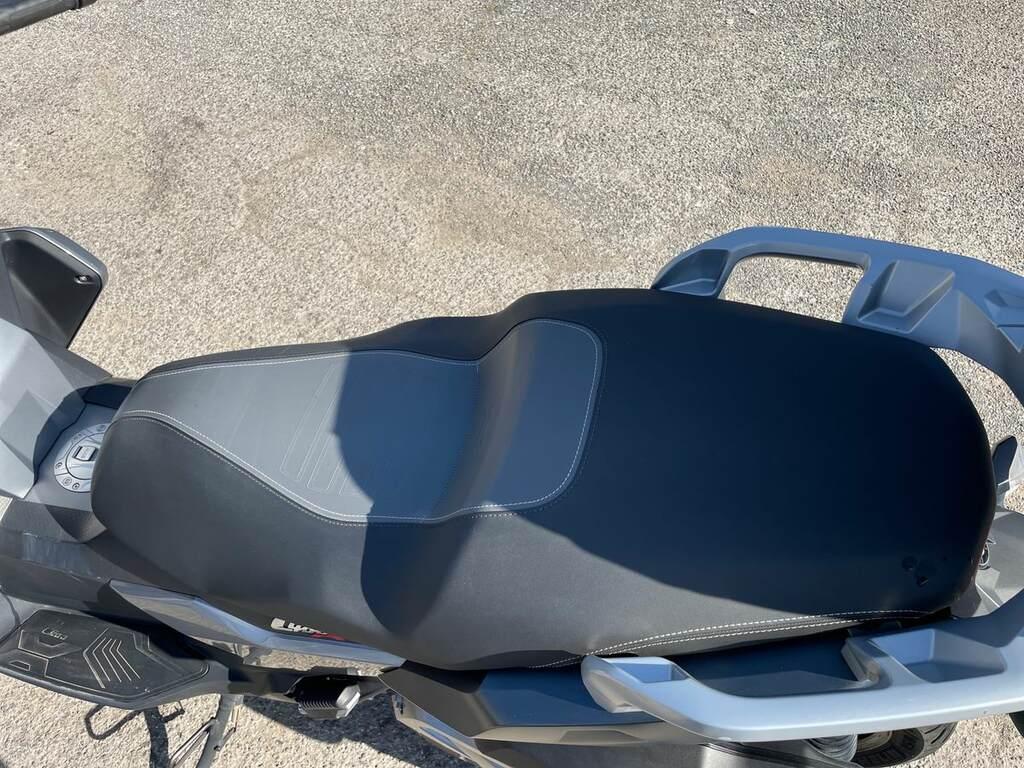 C 400 X