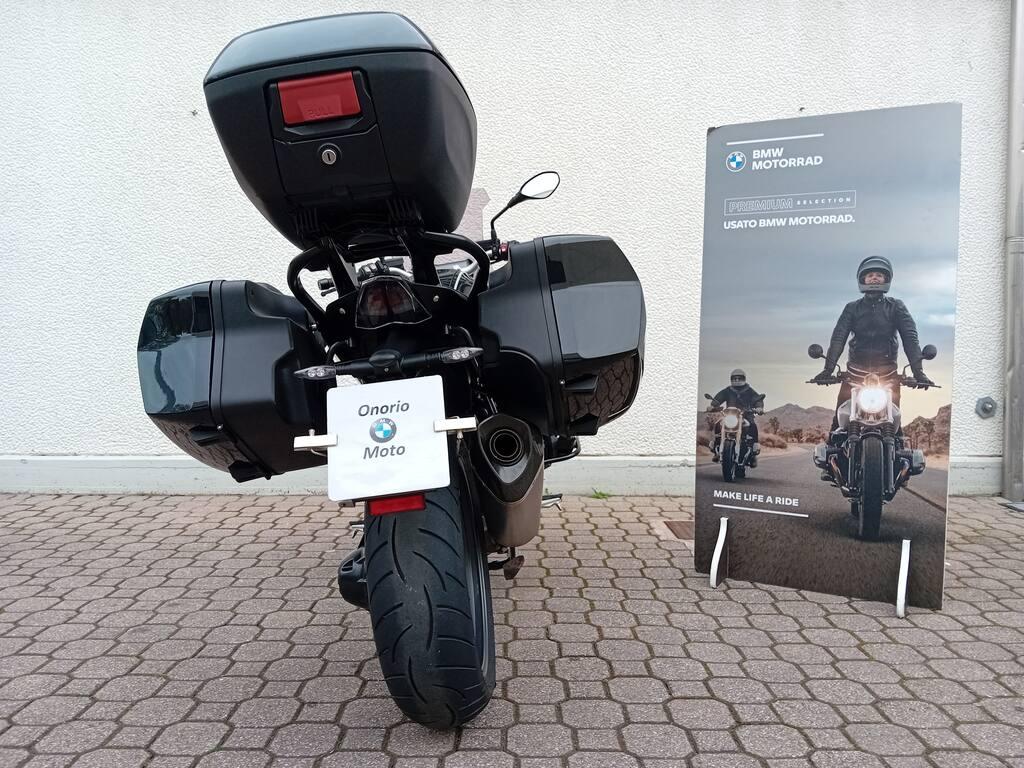 R 1200 R