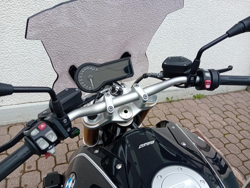 R 1200 R