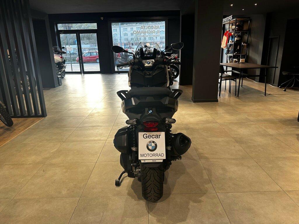 C 400 X