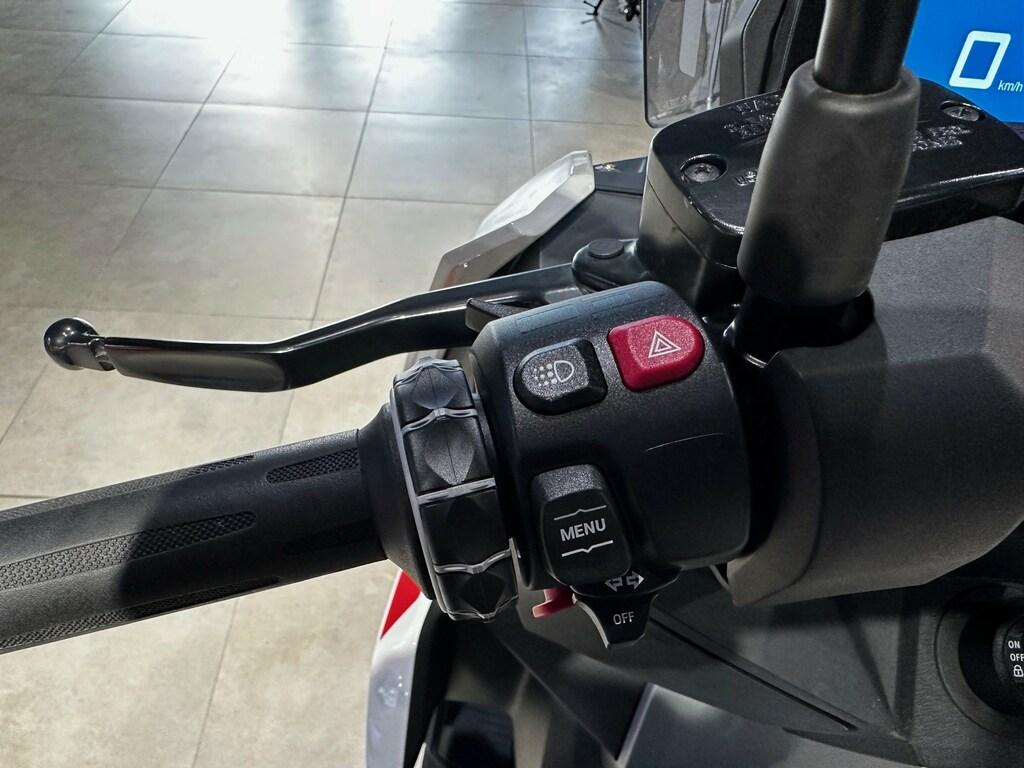 C 400 X