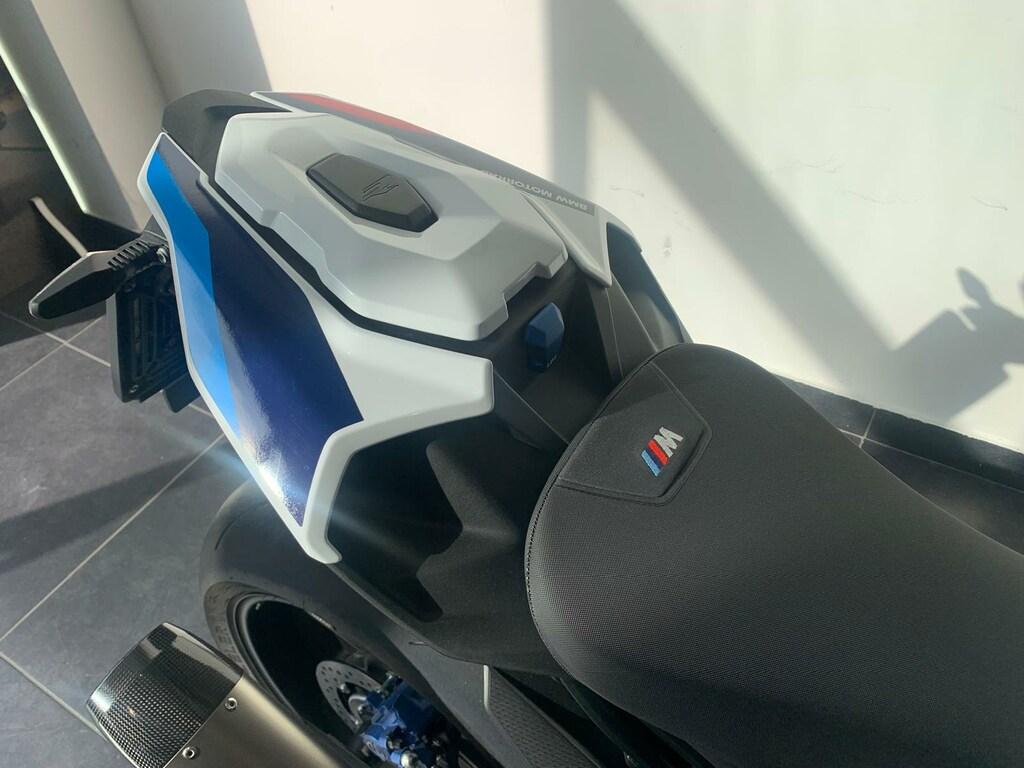M 1000 R