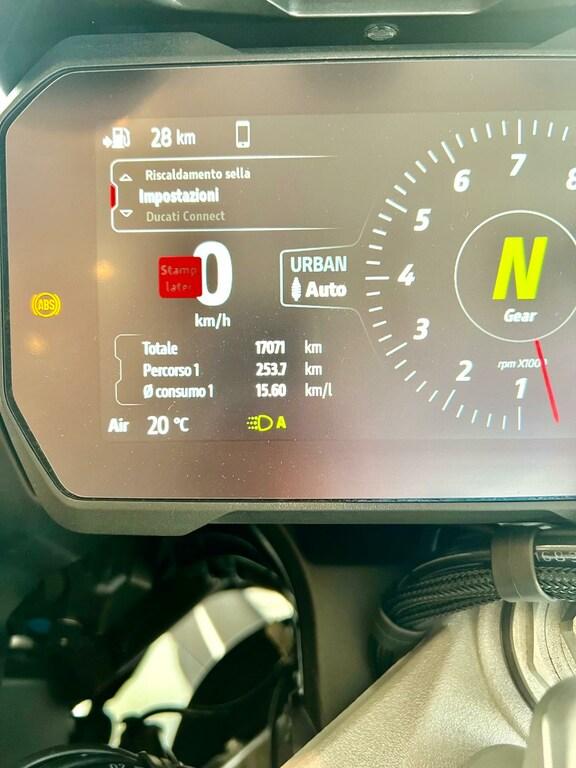 MULTISTRADA V4