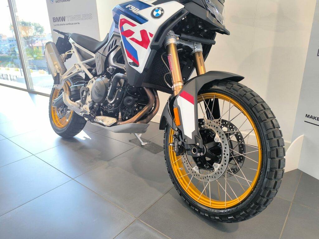 F 900 GS