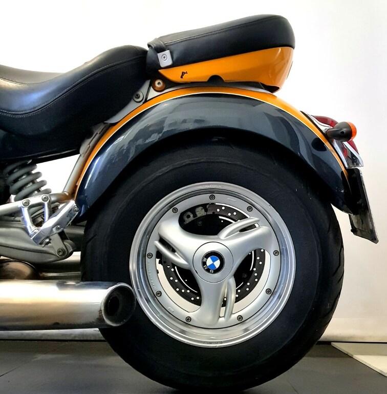 R 1200 C