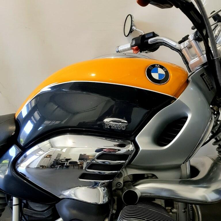 R 1200 C
