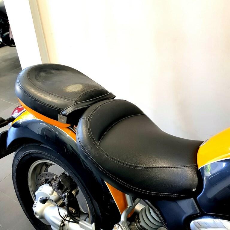 R 1200 C