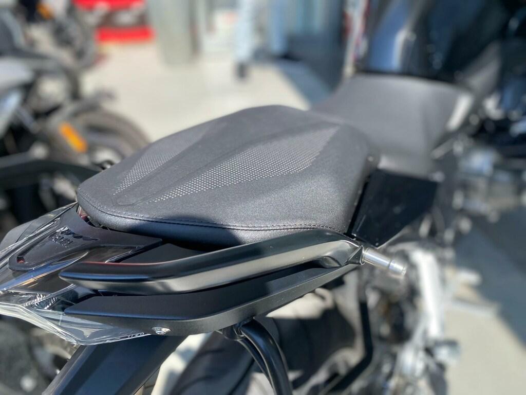 R 1250 R