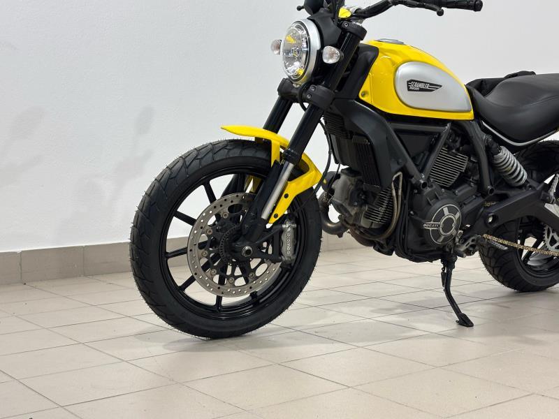 SCRAMBLER 800