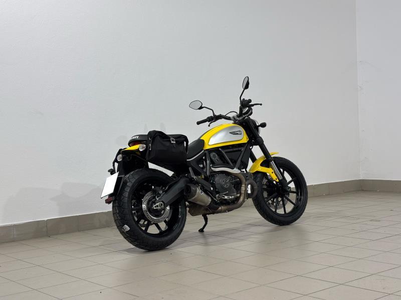 SCRAMBLER 800