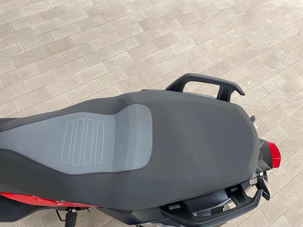 C 400 X