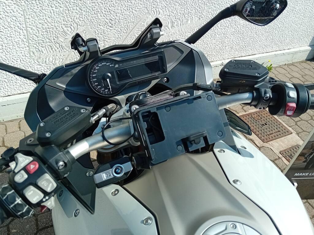 R 1200 RS