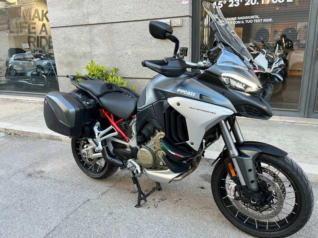 MULTISTRADA V4