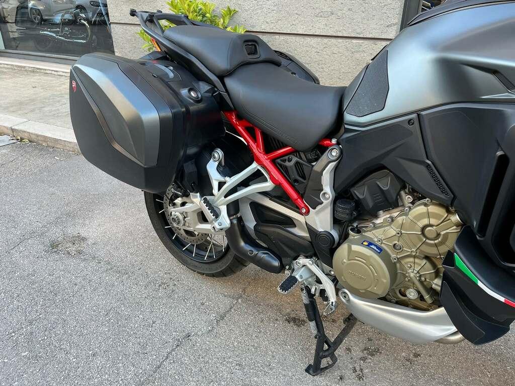 MULTISTRADA V4
