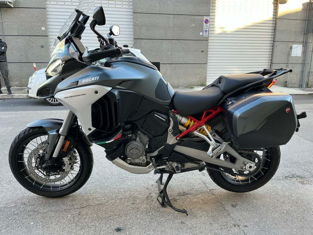 MULTISTRADA V4