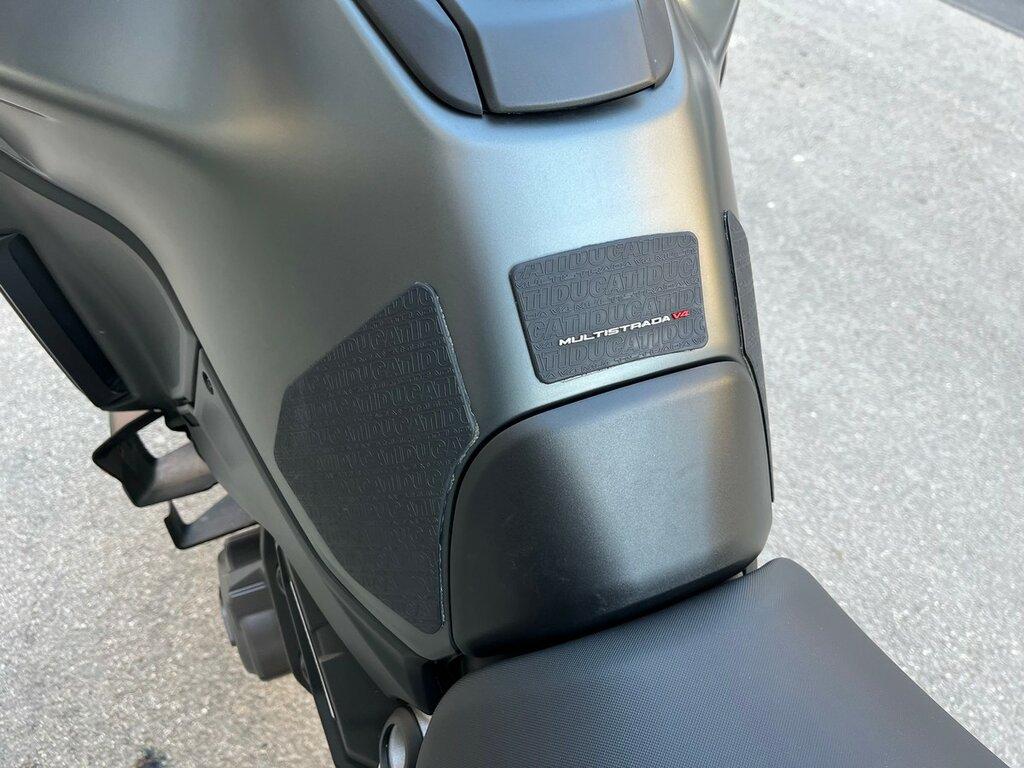 MULTISTRADA V4