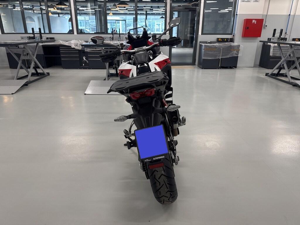 MULTISTRADA V4