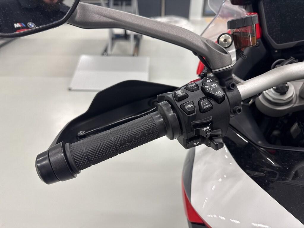 MULTISTRADA V4