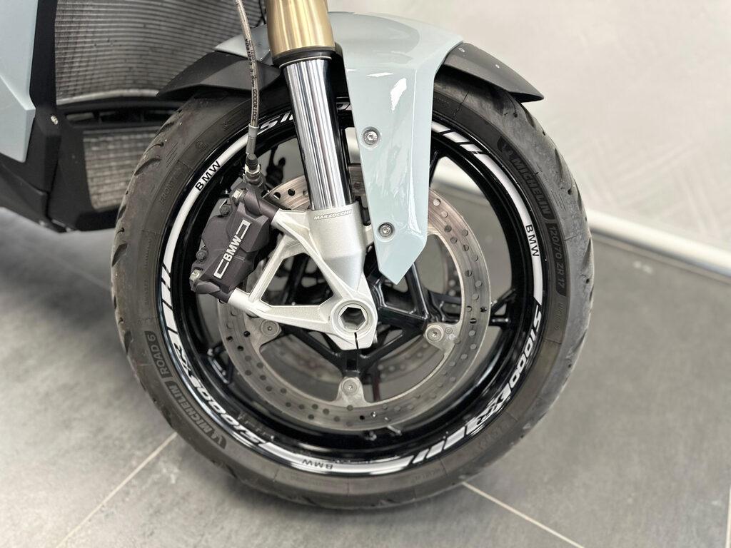 S 1000 XR