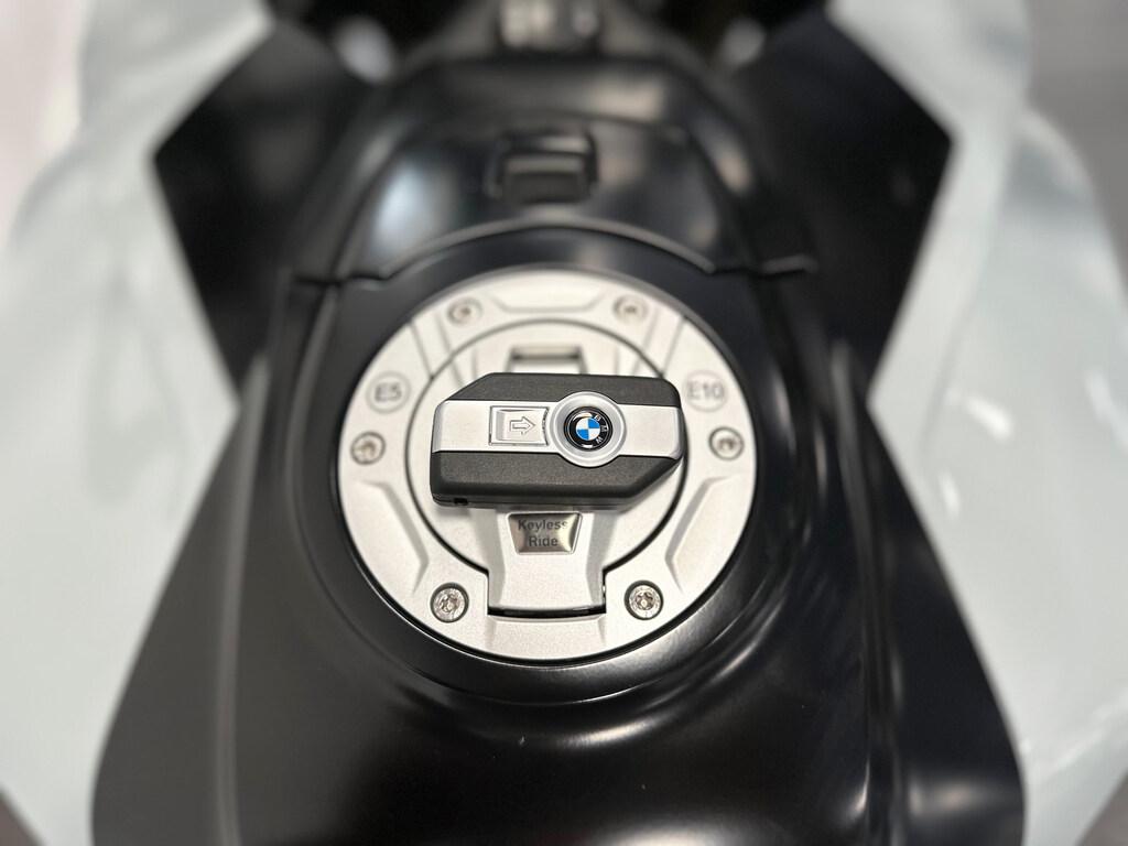 S 1000 XR