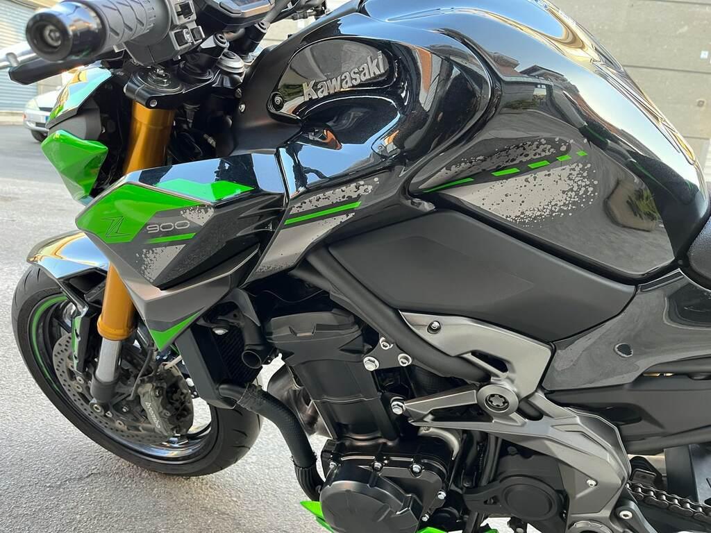 Z 900