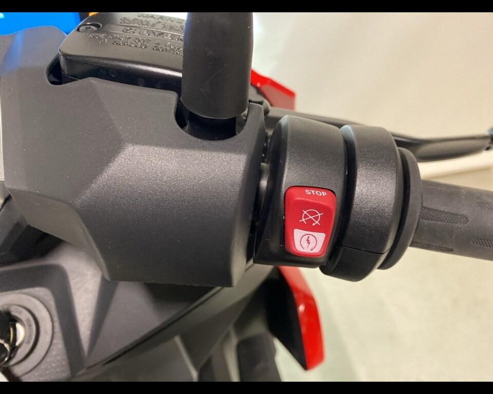 C 400 X