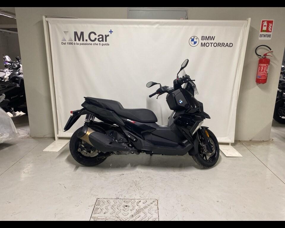 C 400 X