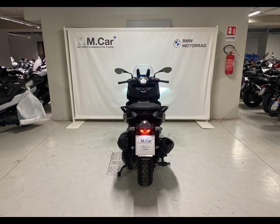 C 400 X