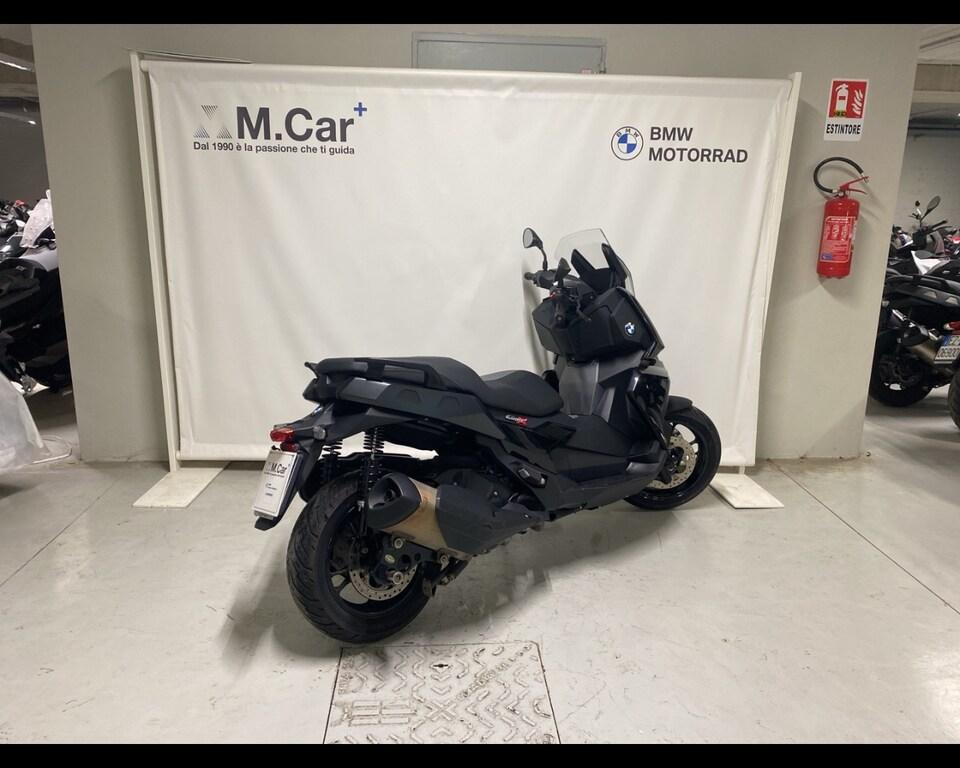 C 400 X