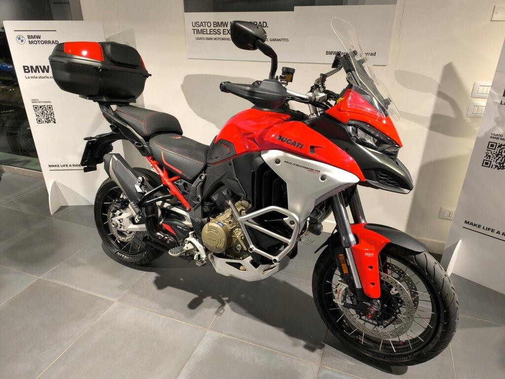 MULTISTRADA V4