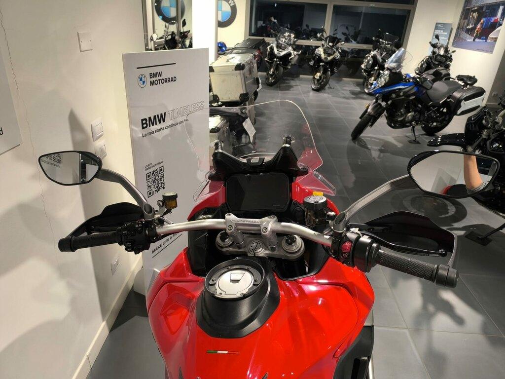 MULTISTRADA V4