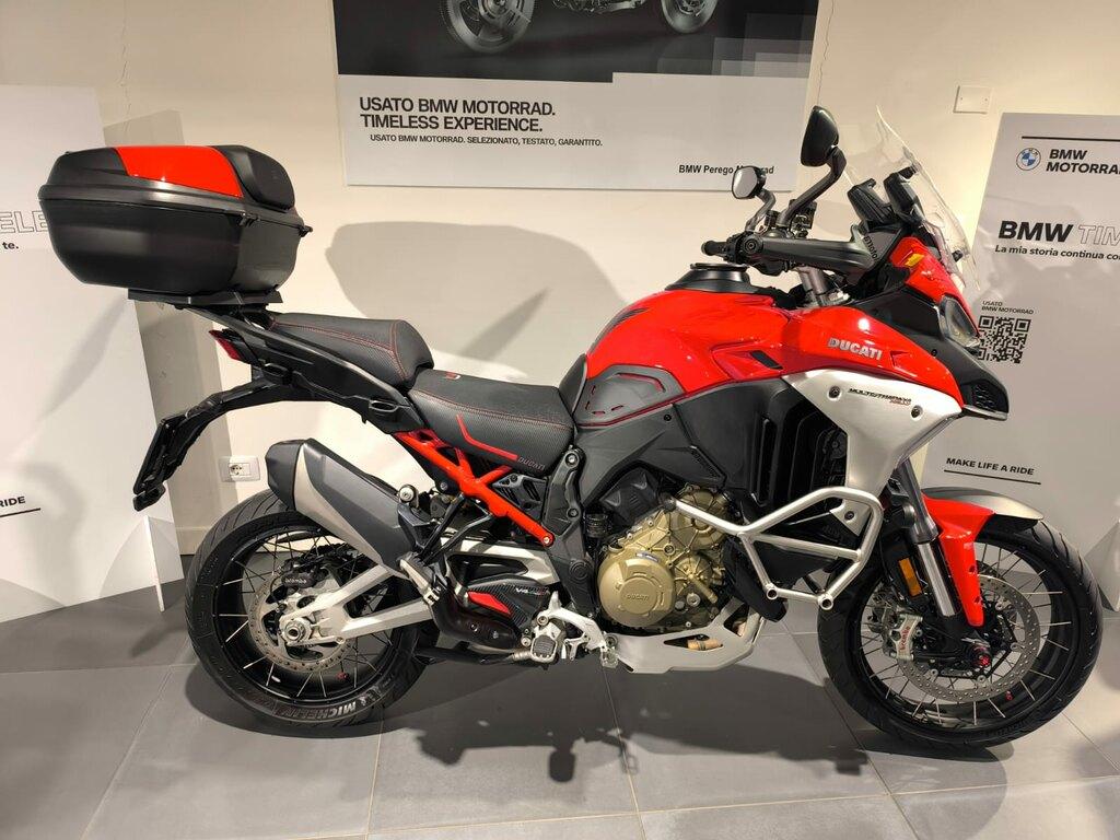 MULTISTRADA V4