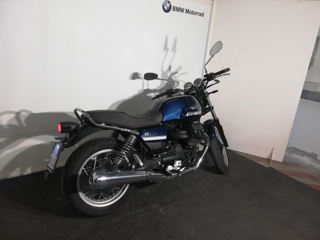 V7 850