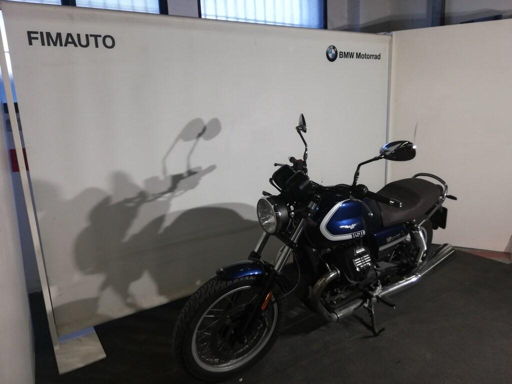 V7 850