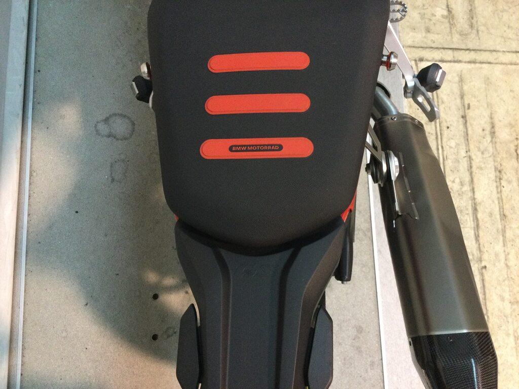 F 900 GS