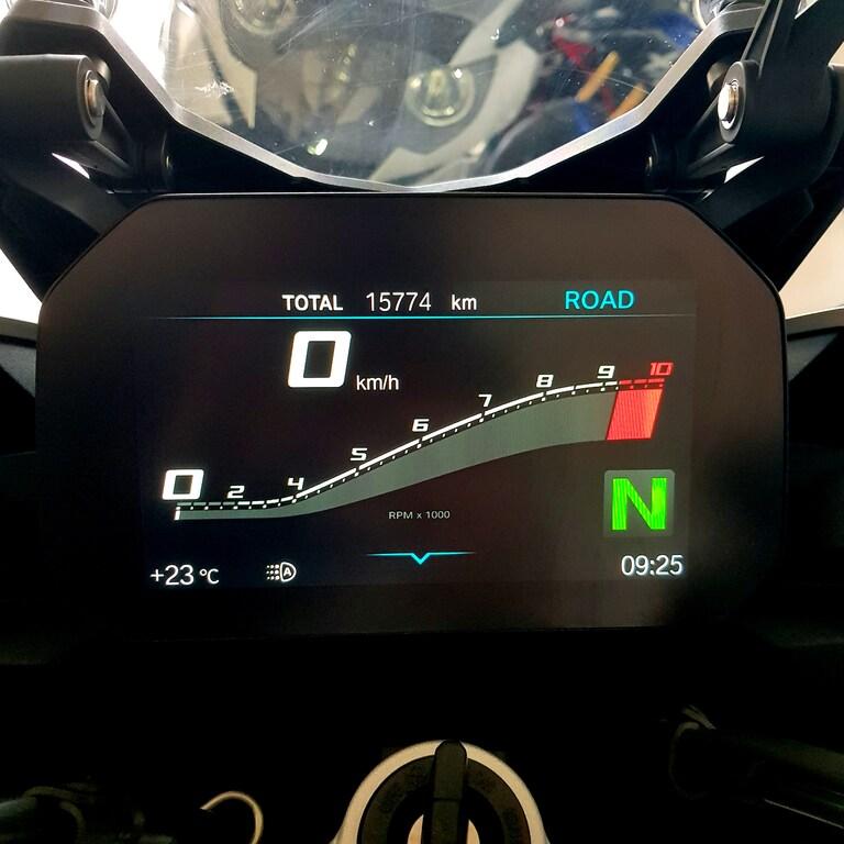 F 900 XR