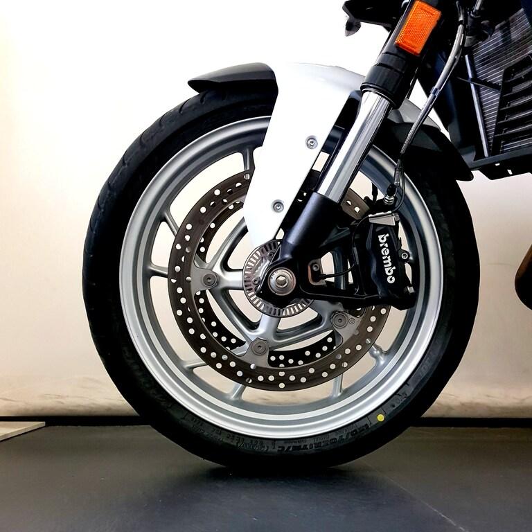 F 900 XR