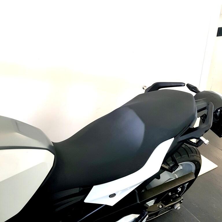 F 900 XR