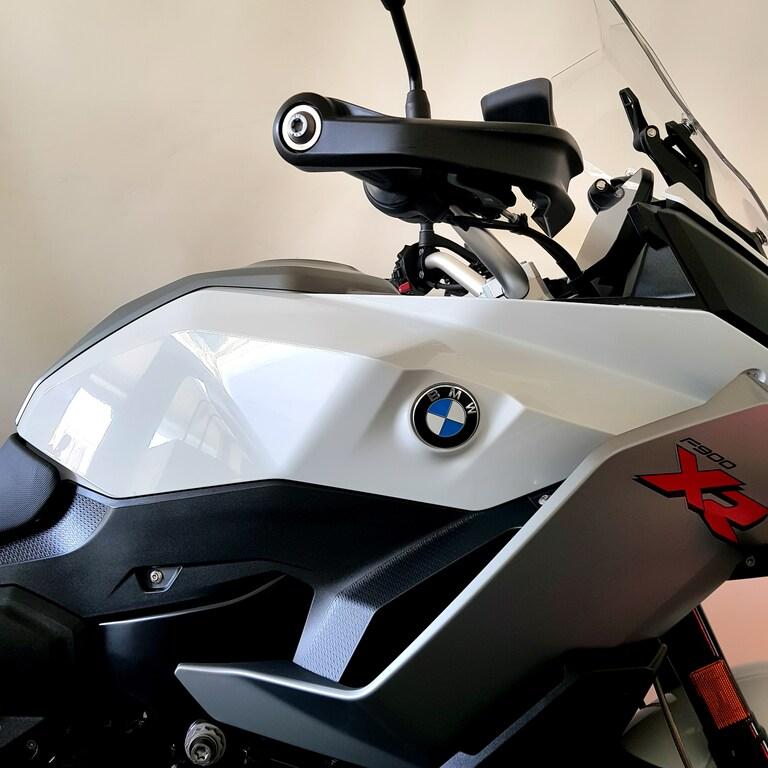 F 900 XR