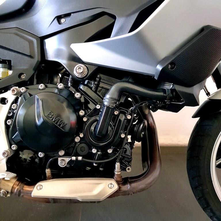 F 900 XR
