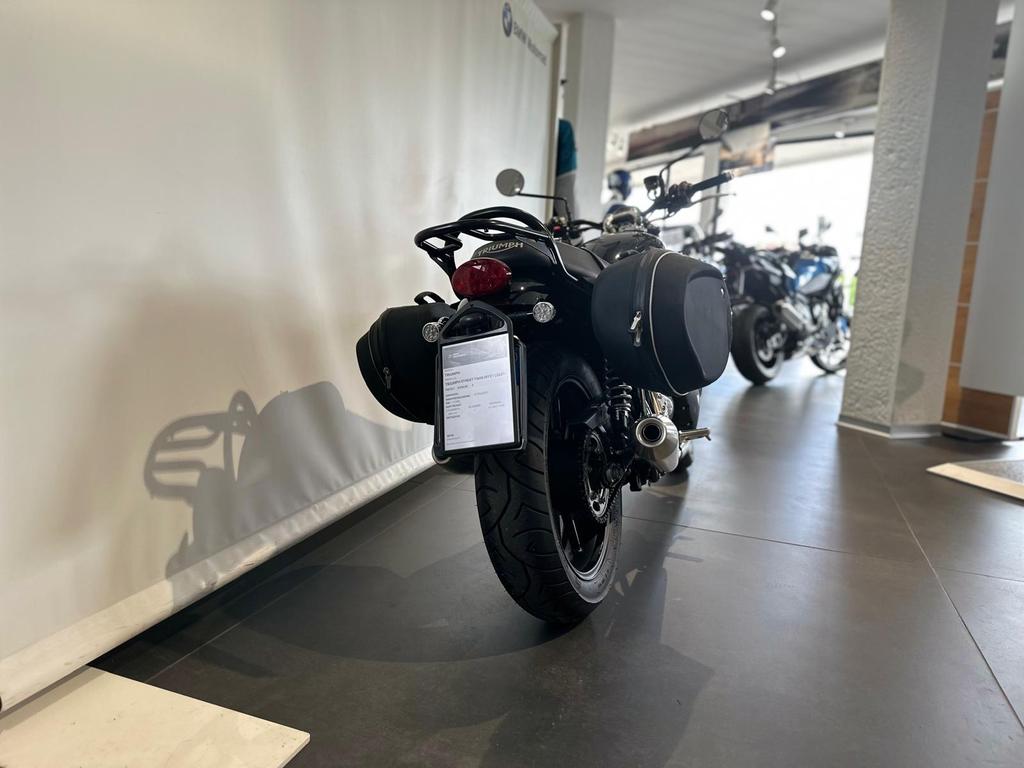 STREET TWIN 900